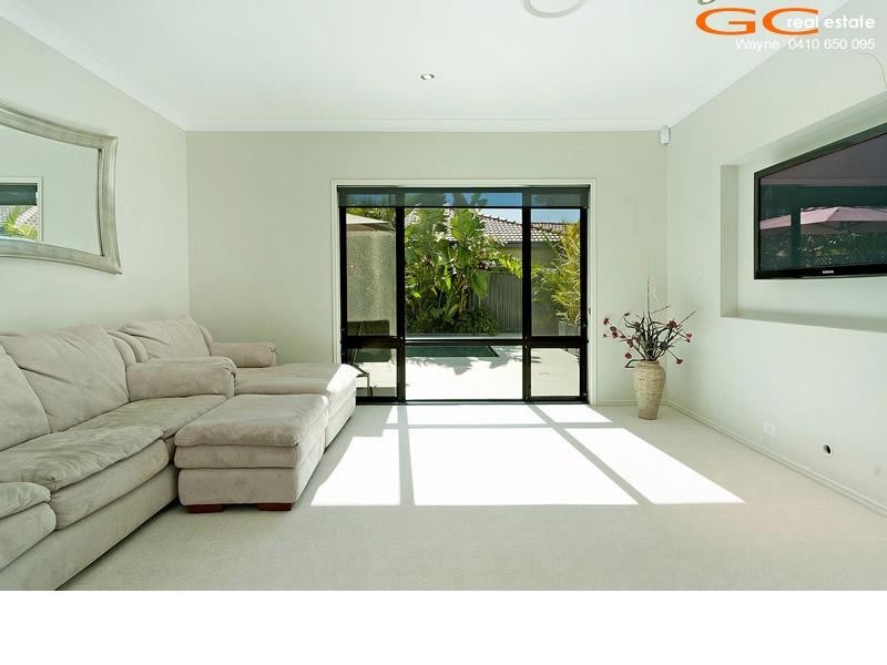 10 Lagos Court, Coombabah QLD 4216