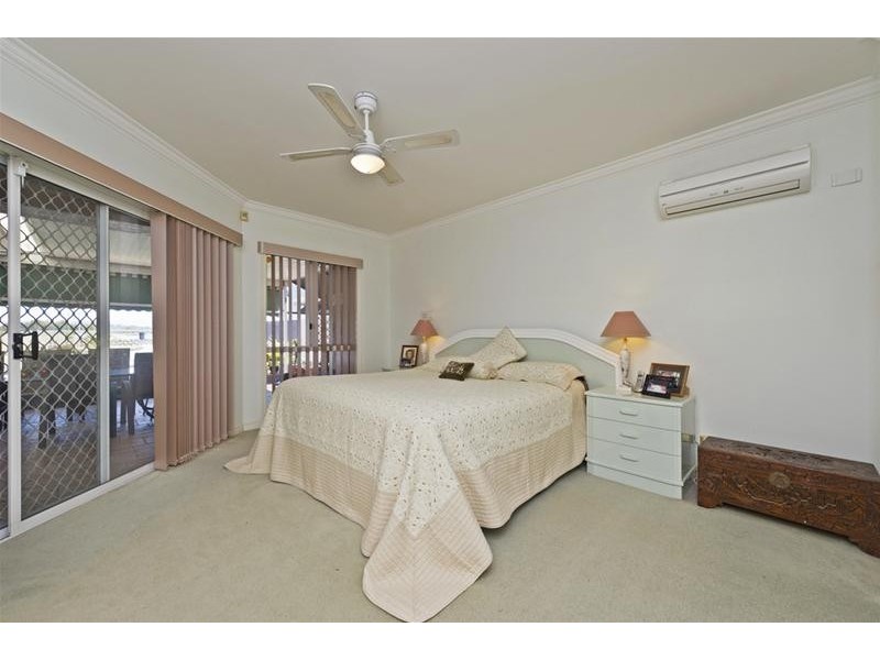 34 Anchorage Way, Biggera Waters QLD 4216