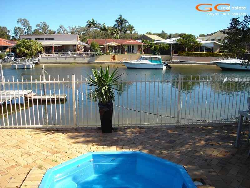 344 Bayview Street, Hollywell QLD 4216