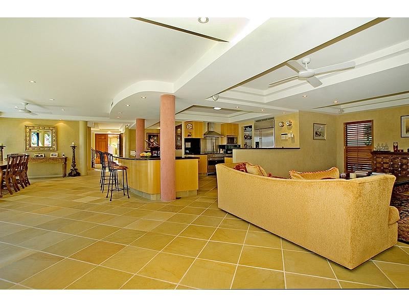 9 Van Diemen Place, Hollywell QLD 4216