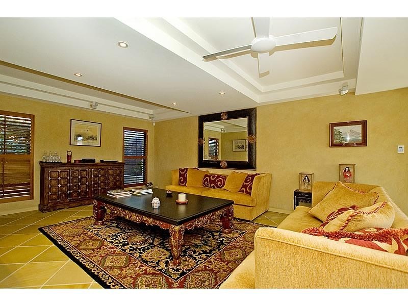 9 Van Diemen Place, Hollywell QLD 4216