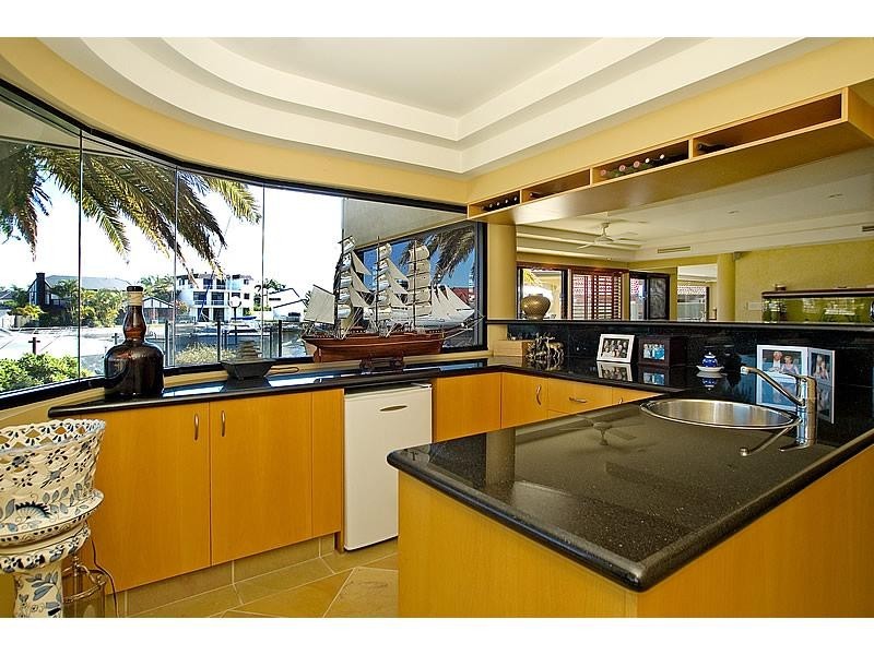 9 Van Diemen Place, Hollywell QLD 4216