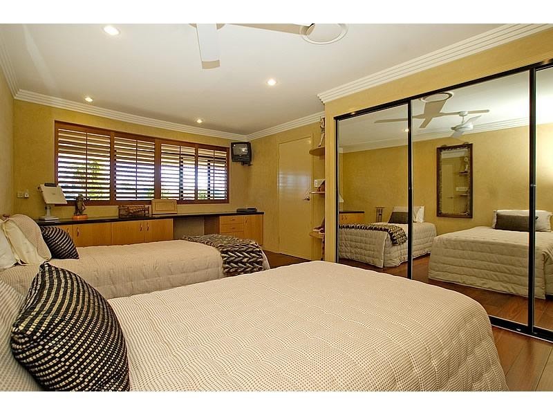 9 Van Diemen Place, Hollywell QLD 4216