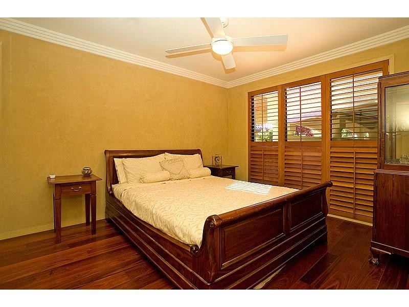 9 Van Diemen Place, Hollywell QLD 4216