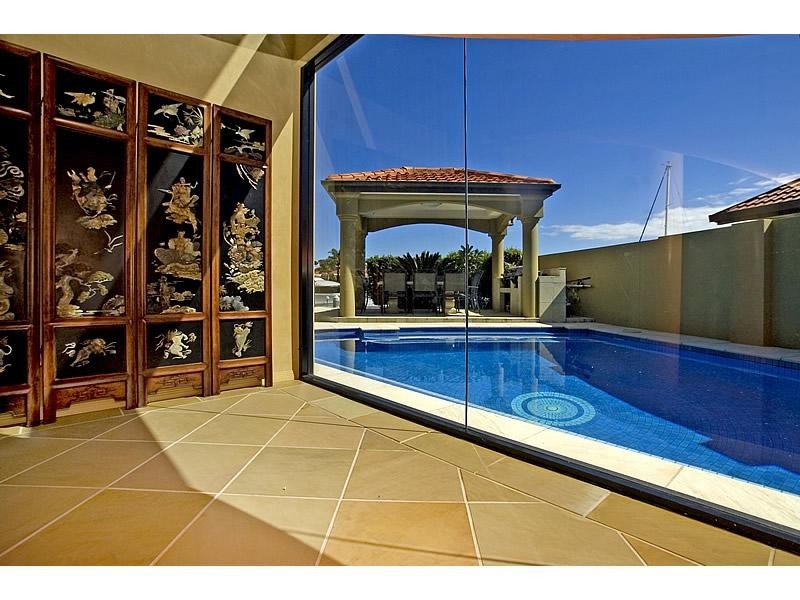 9 Van Diemen Place, Hollywell QLD 4216