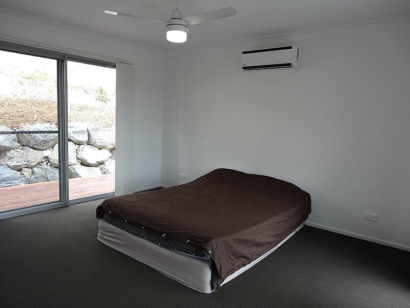 11 Hopman Court, Oxenford QLD 4210