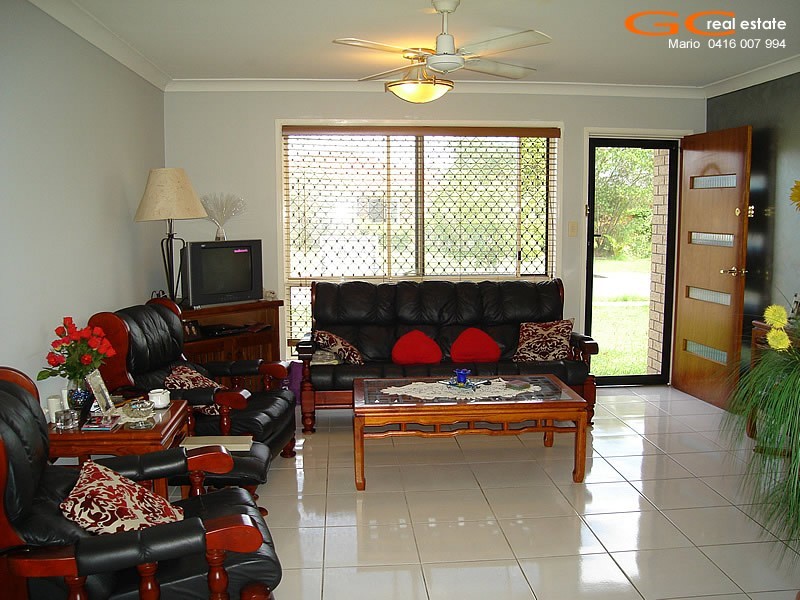 1/23 Crystal Reef Drive, Coombabah QLD 4216