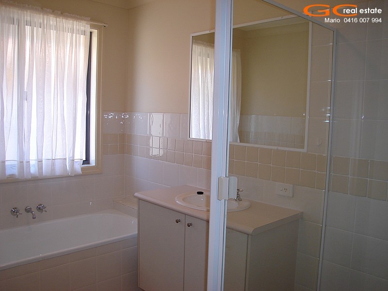 46B Sickle Avenue, Hope Island QLD 4212