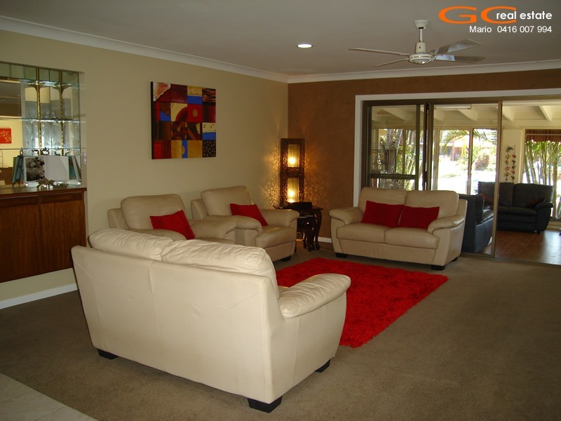 17 Magellan Avenue, Hollywell QLD 4216