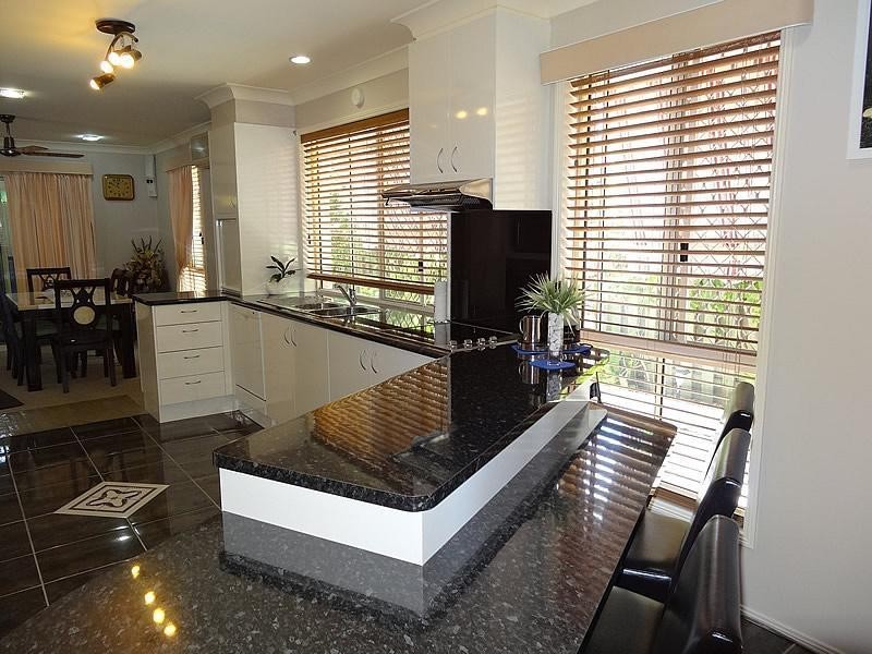 27 Numbat Court, Coombabah QLD 4216