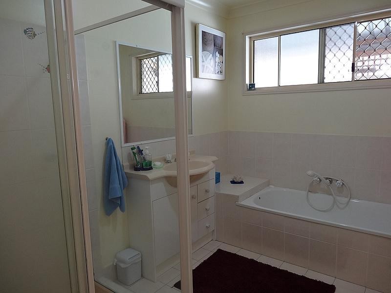 27 Numbat Court, Coombabah QLD 4216