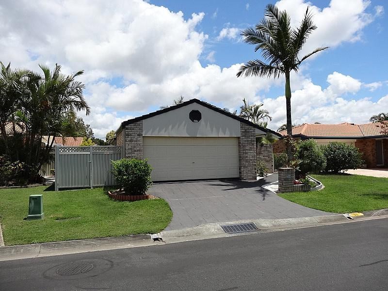 27 Numbat Court, Coombabah QLD 4216