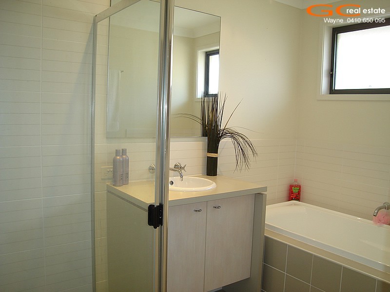 39 Costa Del Sol Avenue, Runaway Bay QLD 4216