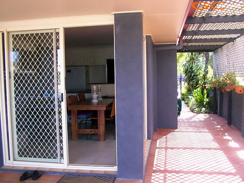 25 Seaspray Street, Paradise Point QLD 4216