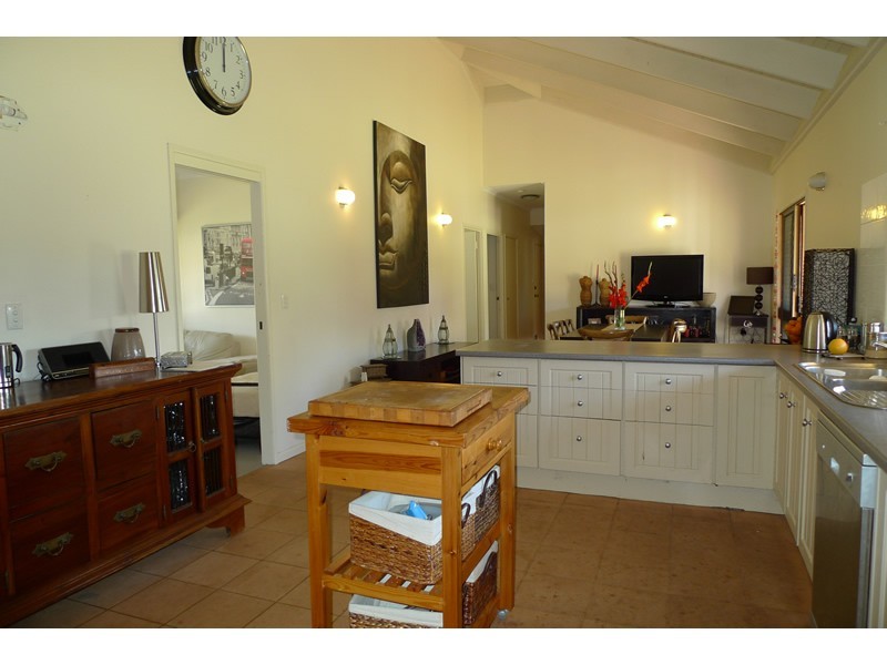 21 Sundown Drive, Paradise Point QLD 4216