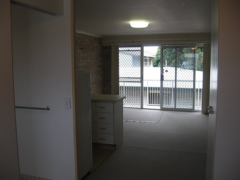 4 Brighton Street, Biggera Waters QLD 4216