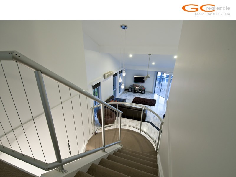 172 Morala Avenue, Runaway Bay QLD 4216