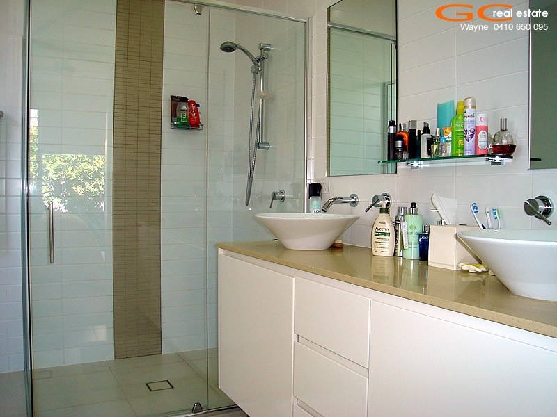 3 Ruthenium Court, Hope Island QLD 4212