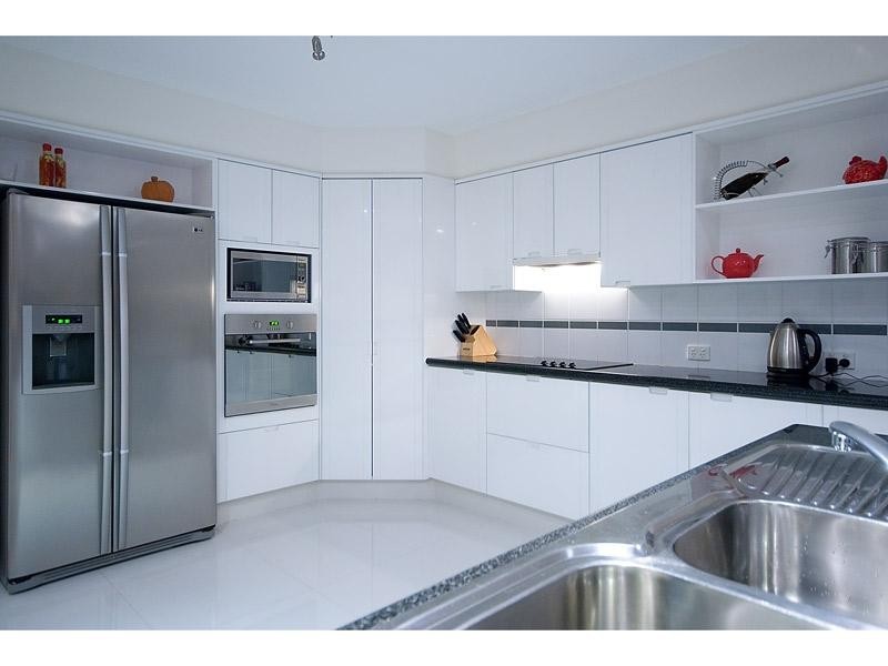 98 Sundance Way, Runaway Bay QLD 4216