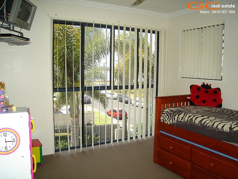 1/5 Taylor Street, Biggera Waters QLD 4216