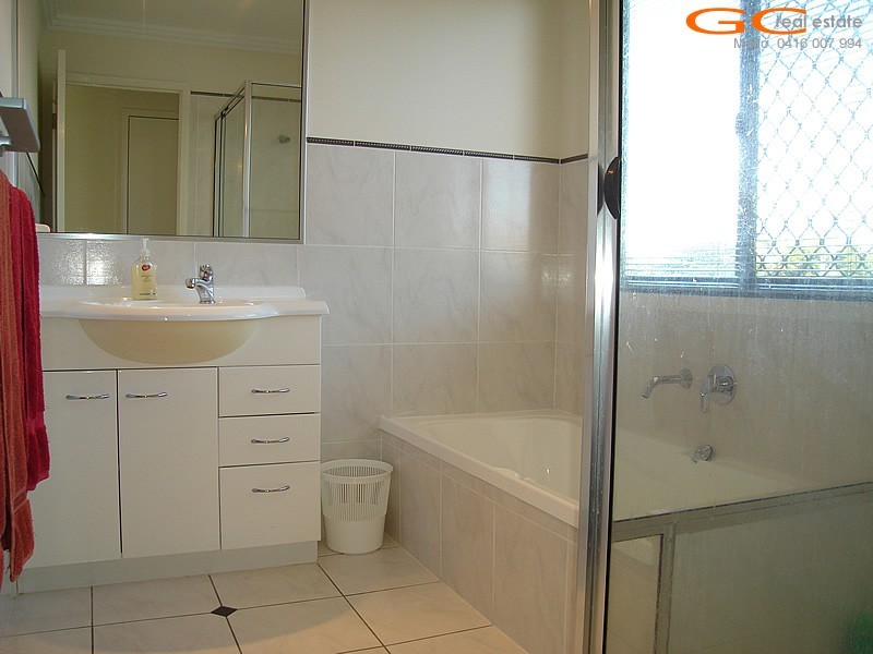 1/5 Taylor Street, Biggera Waters QLD 4216