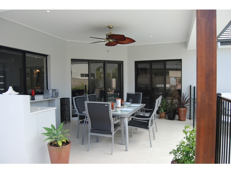 20 Iridium Drive, Hope Island QLD 4212