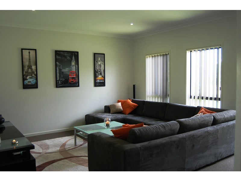 20 Iridium Drive, Hope Island QLD 4212