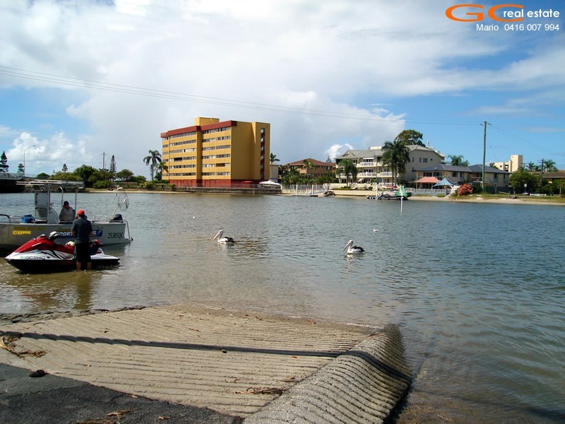 19 Ray Street, Runaway Bay QLD 4216