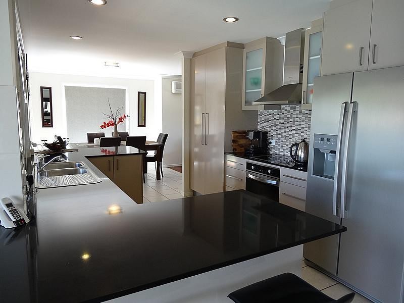 5 Lefroy Drive, Coombabah QLD 4216