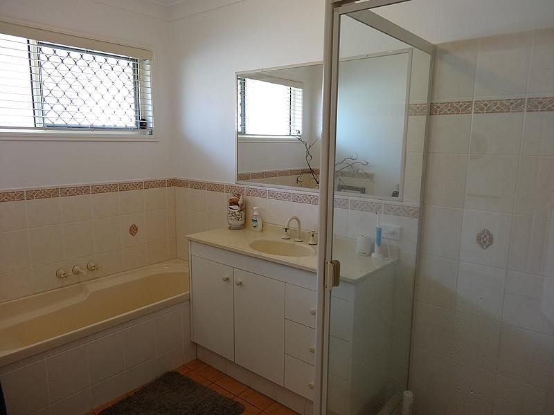 5 Lefroy Drive, Coombabah QLD 4216