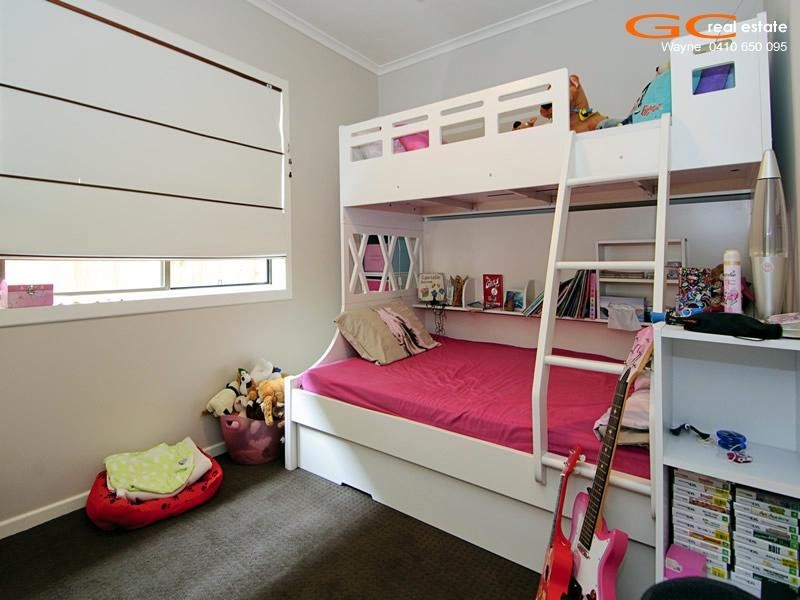 63 Nalkari Street, Coombabah QLD 4216