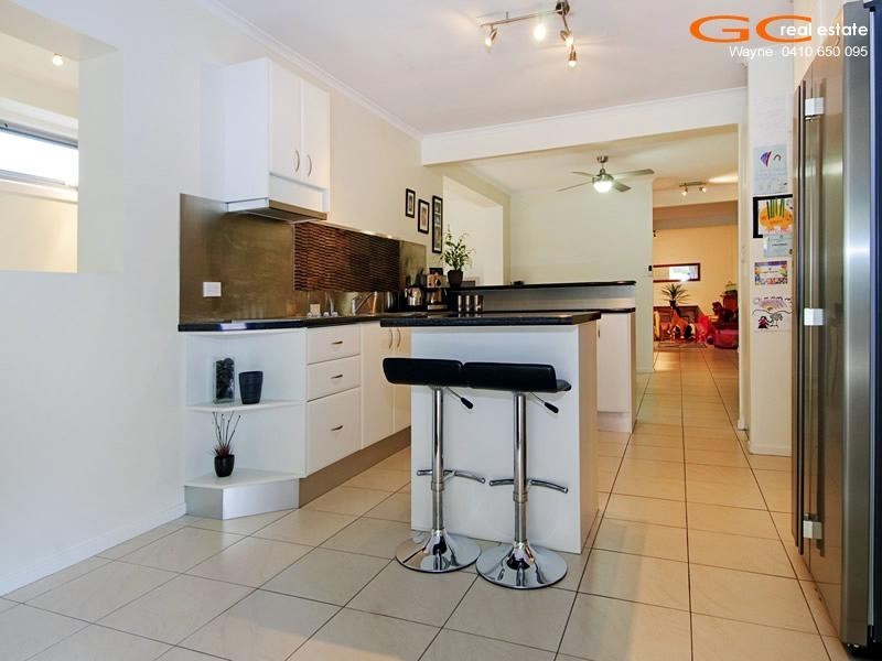 63 Nalkari Street, Coombabah QLD 4216