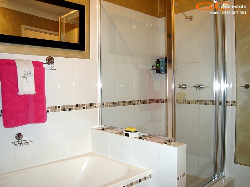 49/469 Pine Ridge Road, Runaway Bay QLD 4216