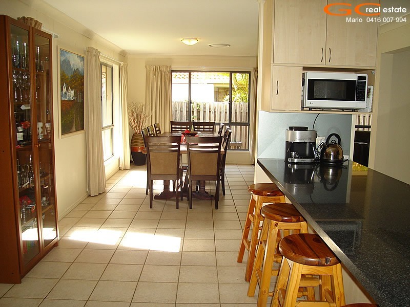 17 Shinnecock Close, Hope Island QLD 4212