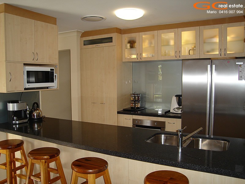 17 Shinnecock Close, Hope Island QLD 4212