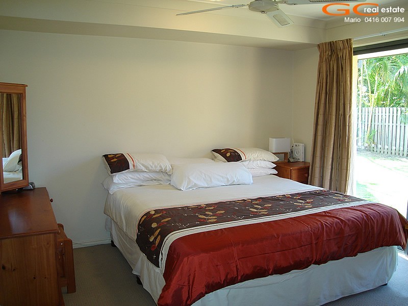 17 Shinnecock Close, Hope Island QLD 4212