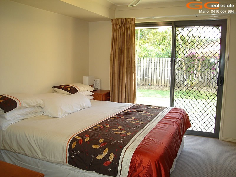 17 Shinnecock Close, Hope Island QLD 4212