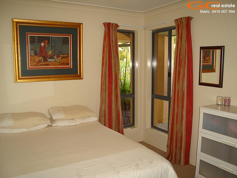 17 Shinnecock Close, Hope Island QLD 4212