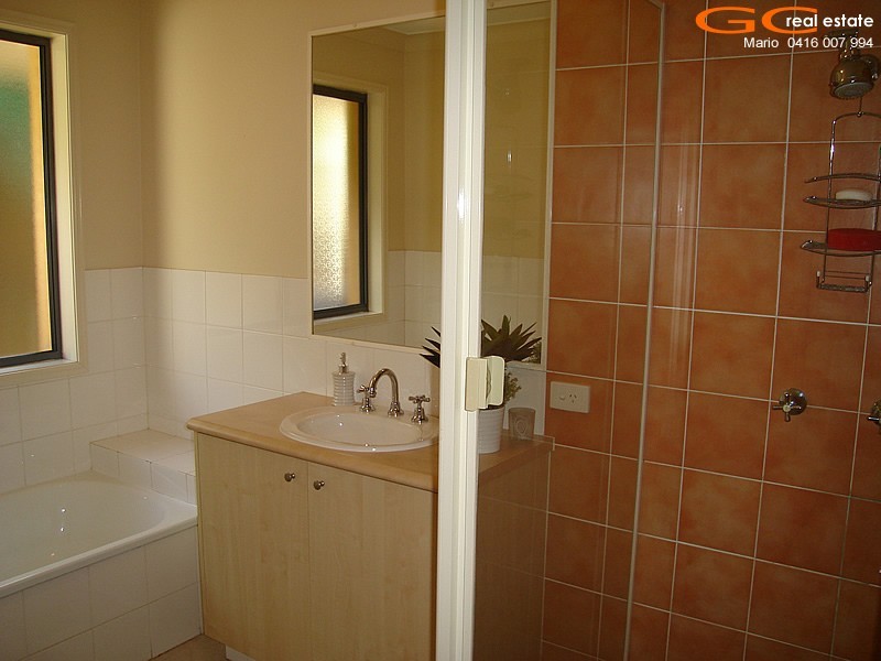 17 Shinnecock Close, Hope Island QLD 4212