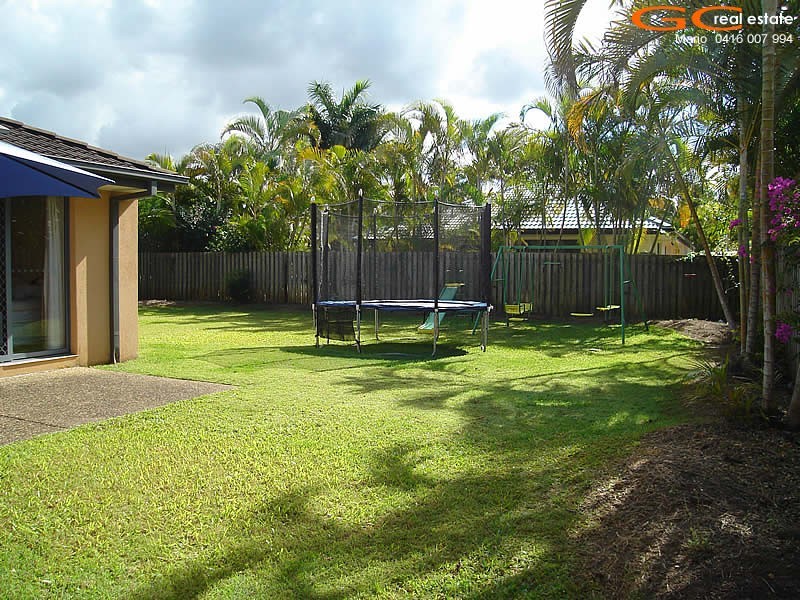 17 Shinnecock Close, Hope Island QLD 4212