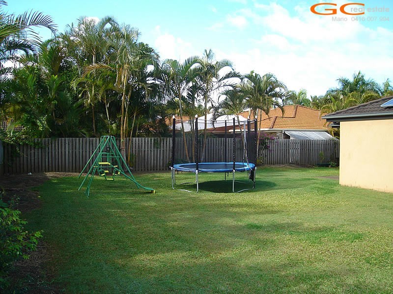17 Shinnecock Close, Hope Island QLD 4212
