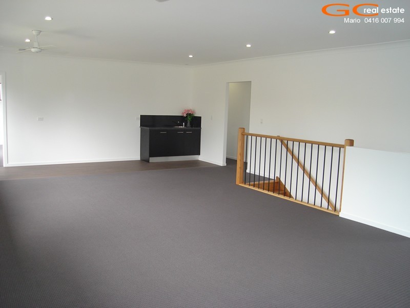 40 Careel Close, Helensvale QLD 4212