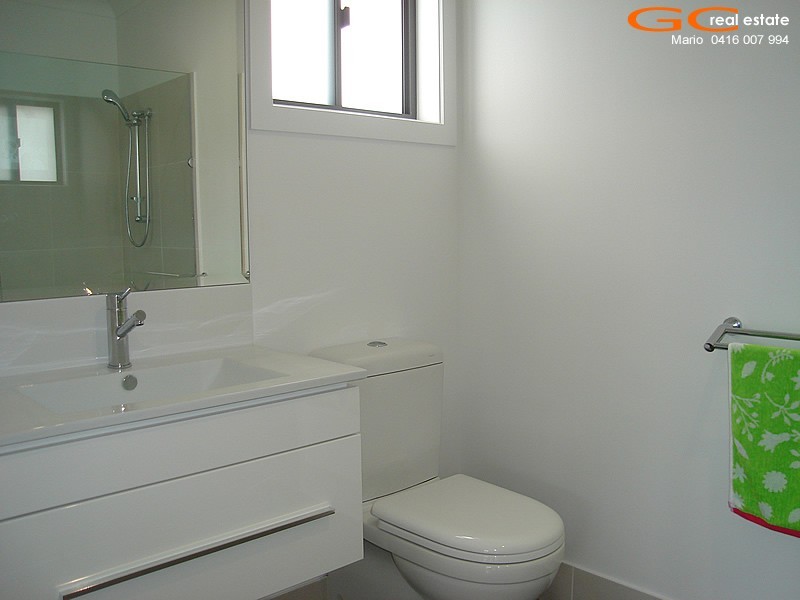 40 Careel Close, Helensvale QLD 4212