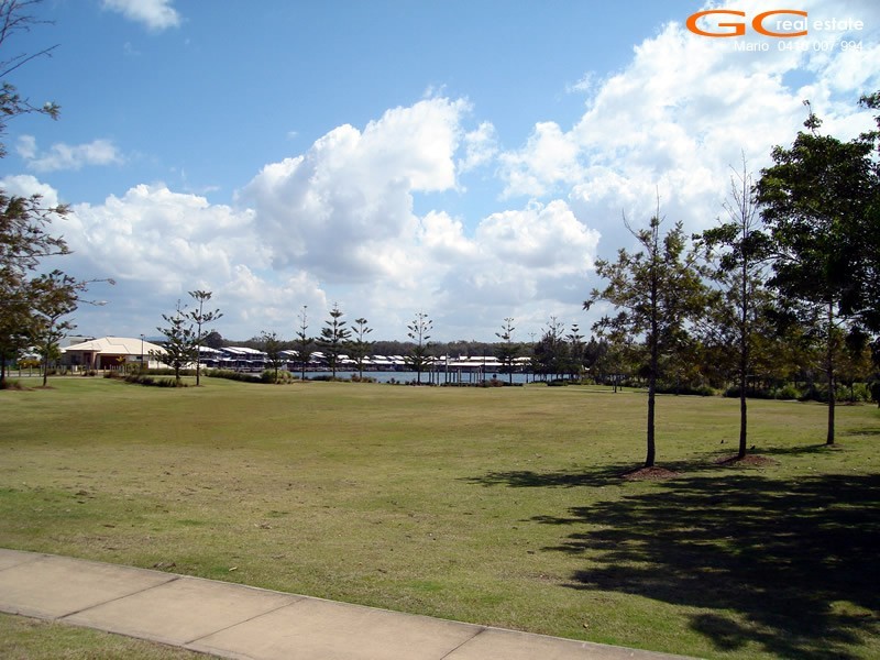 11 Torrevella Vista, Coombabah QLD 4216