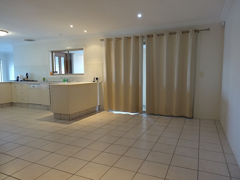 3 Shute Court, Paradise Point QLD 4216