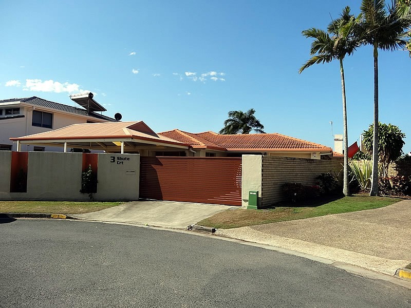 3 Shute Court, Paradise Point QLD 4216
