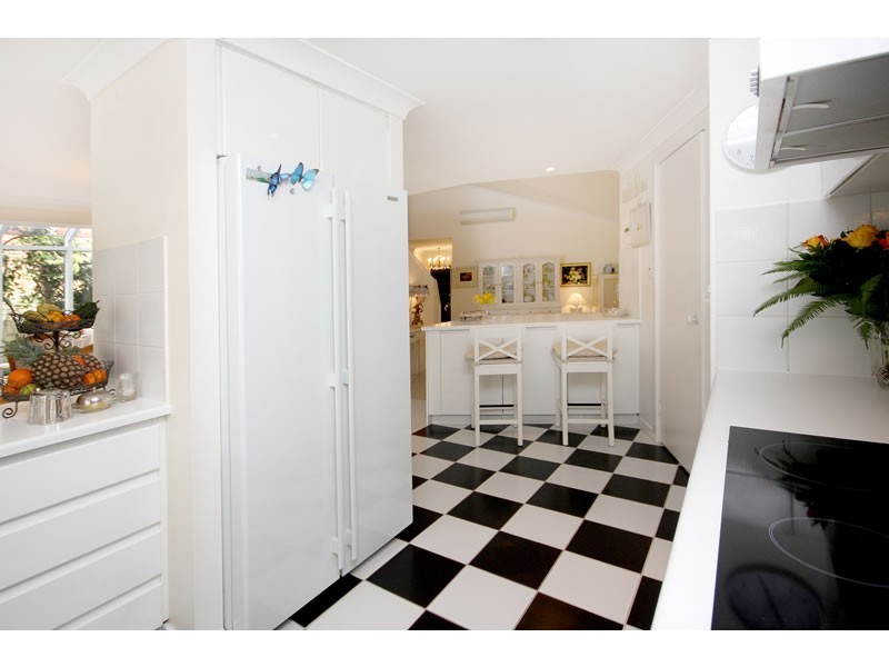 30 Cockleshell Court, Runaway Bay QLD 4216