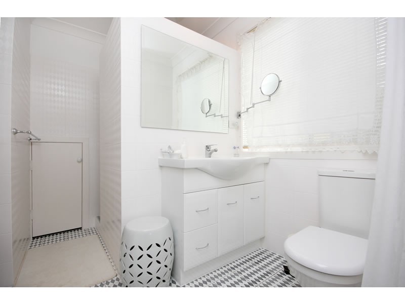 30 Cockleshell Court, Runaway Bay QLD 4216