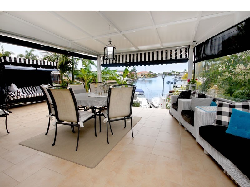 30 Cockleshell Court, Runaway Bay QLD 4216