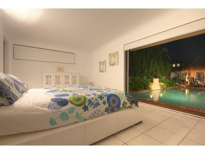 5 Torio Place, Runaway Bay QLD 4216